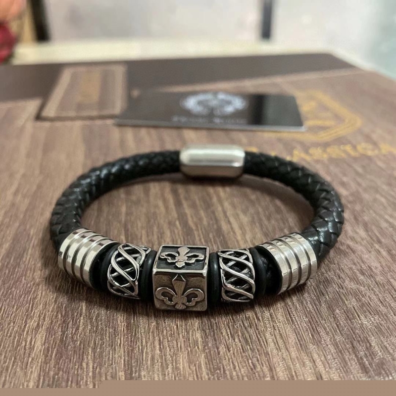 Ch**me He**ts bracelets